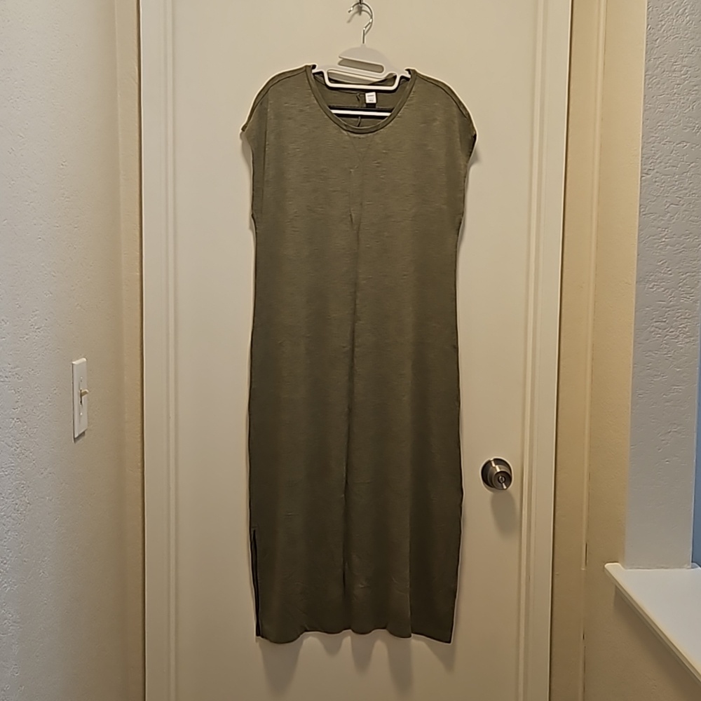Heather Green Crew Neck T-shirt Midi